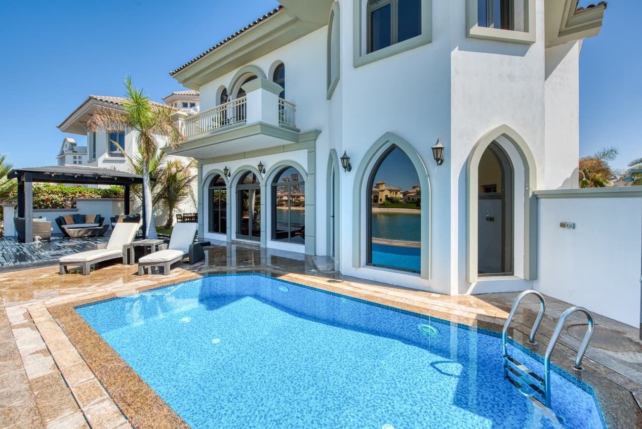 AED 50M+